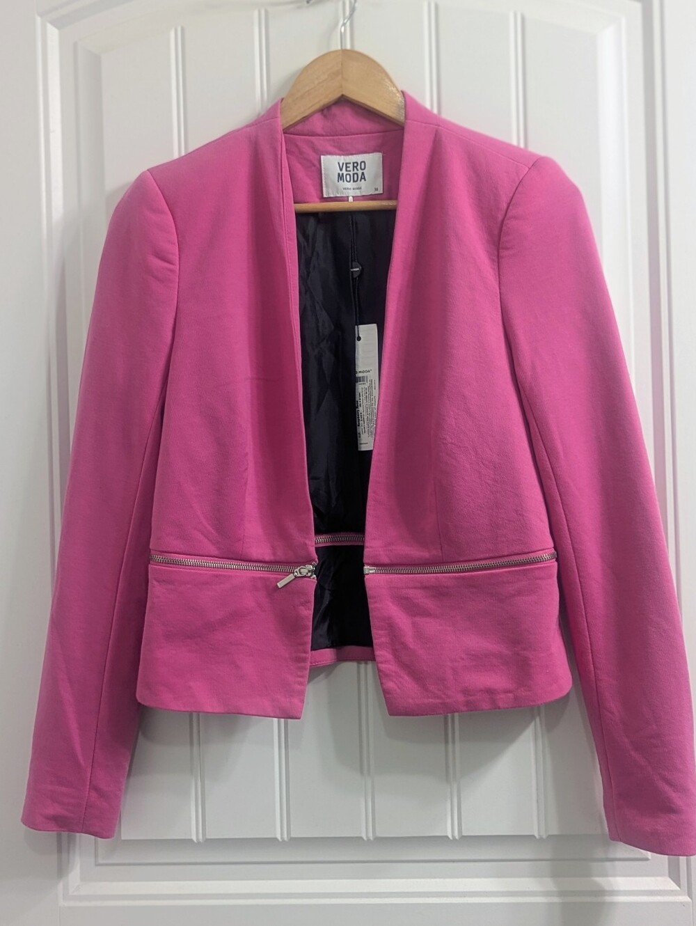 Vero Moda Victoria Hot Pink Collarless Zip-Accent Blazer NWT